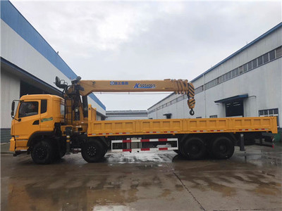 東風特商前四后八16噸徐工隨車吊產(chǎn)品亮點及清障車應用